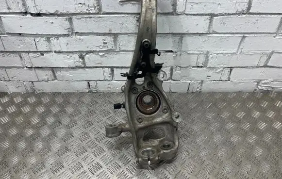 Audi A6 S6 C8 4K Front wheel hub 4K0407242D 4K0407560D