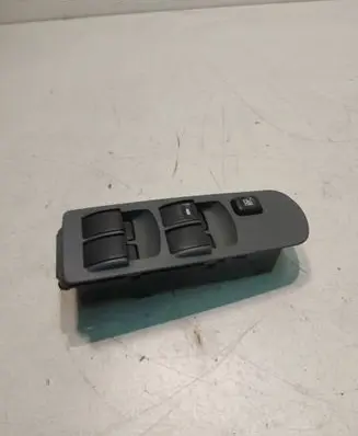 Mitsubishi Colt Electric window control switch MR587475 2994DL C8DD367M