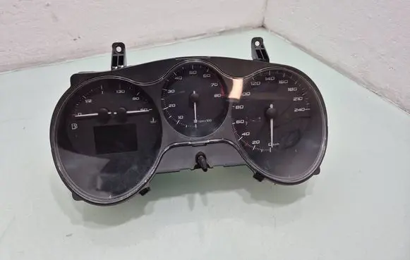 Seat Leon (1P) Speedometer (instrument cluster) 1P0920810P