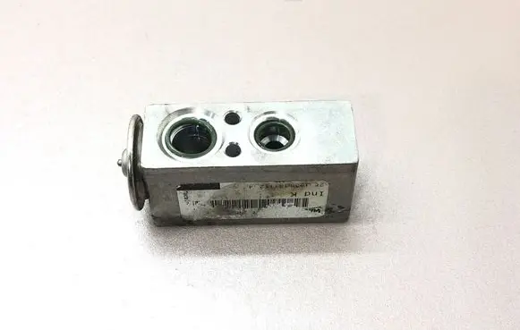 Air conditioning (A/C) expansion valve