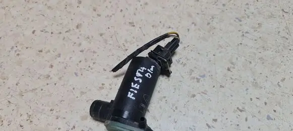 Ford Fiesta Windscreen/windshield washer pump 93BB17K624BA