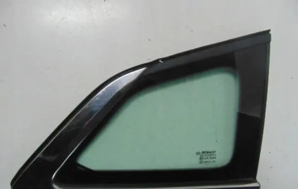 Renault Megane IV Rear side window