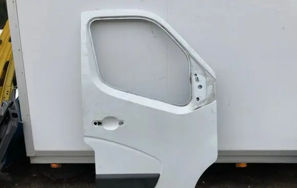 Opel Movano B Front door 95521756