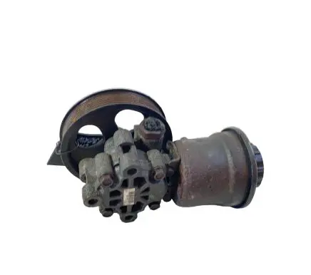 Toyota Corolla Verso E121 Power steering pump