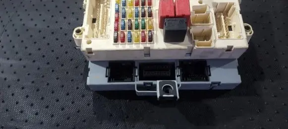 Alfa Romeo 147 Fuse box set 46558752 501208500090