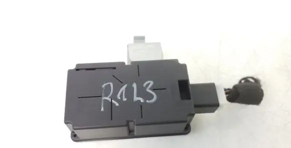 Mazda 6 Door control unit/module GS1D675R0C 5WK49310 DF71675RZA