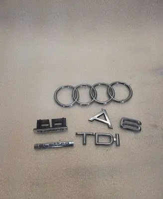 Audi A6 S6 C4 4A Manufacturers badge/model letters 