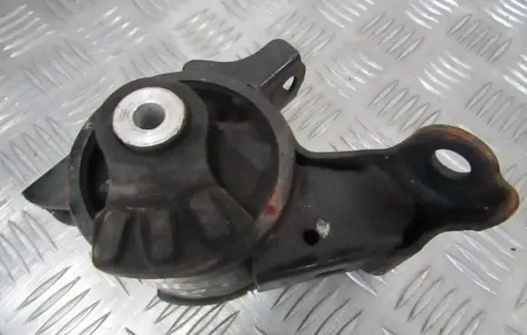 Honda Jazz Engine mount bracket