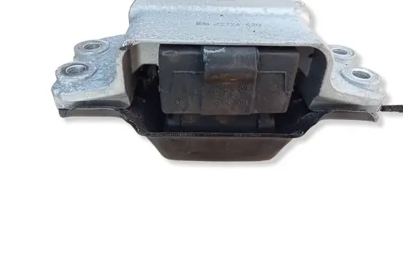 Volkswagen Golf VI Engine mount bracket 22724620