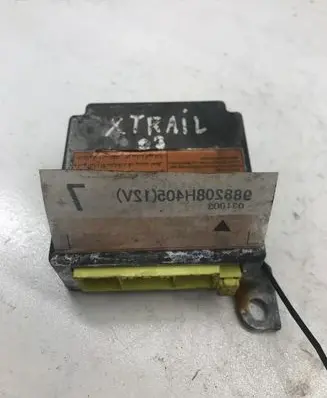 Nissan X-Trail T30 Airbag control unit/module 988208H405 031003 021002