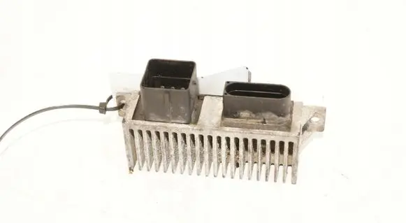 Renault Master III Glow plug pre-heat relay 271206395R