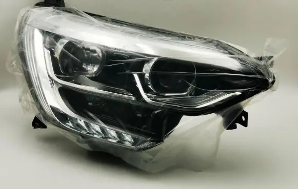 Renault Megane IV Headlight/headlamp 260100506R 90108040