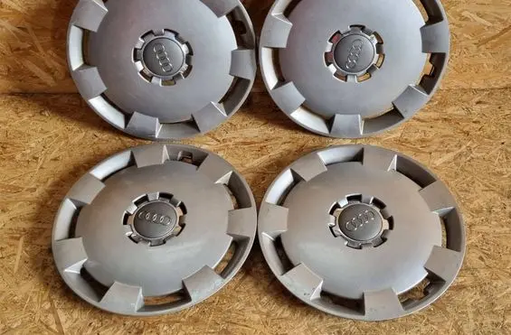 Audi A4 S4 B7 8E 8H R16 wheel hub/cap/trim 8P0601147A