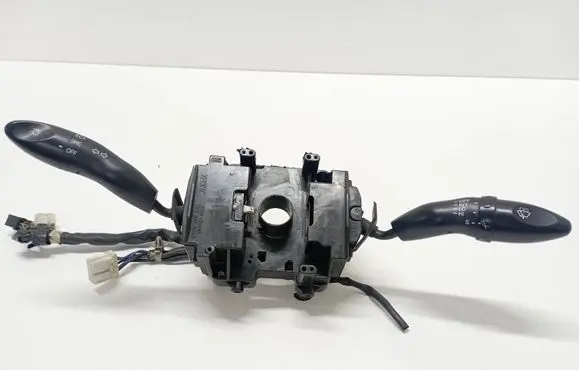 Hyundai Elantra Wiper turn signal indicator stalk/switch 44331A3220