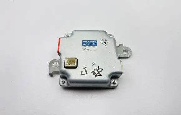 Toyota Auris E180 BSM Control unit 8989212010 1751007301