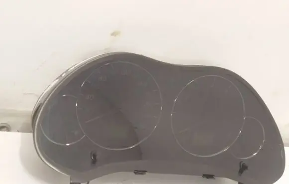 Toyota Avensis T250 Speedometer (instrument cluster) MB2574109815