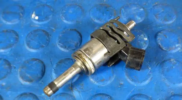 Toyota Corolla E210 E21 Fuel injector 23250F2050 02F01 33030