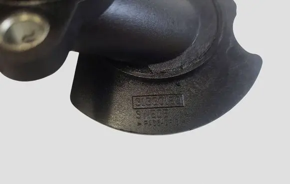 Volvo V60 Oil fill pipe 31330189