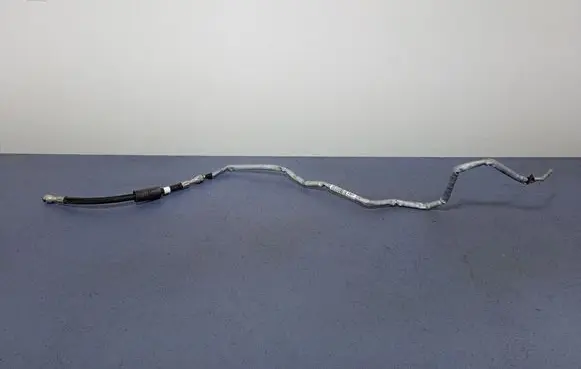 BMW 1 F40 Fuel line pipe 7464633