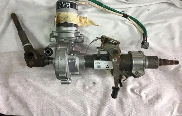 Toyota Yaris Steering wheel axle