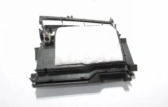 Nissan X-Trail T30 Glove box 68275