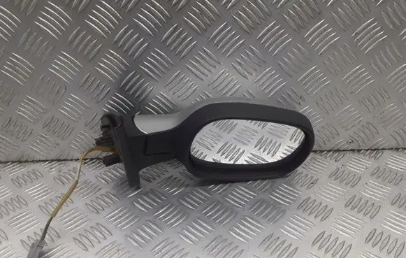 Nissan Micra Front door electric wing mirror E2011031