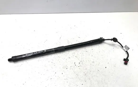 Volvo XC40 Tailgate/trunk strut/damper 32384409