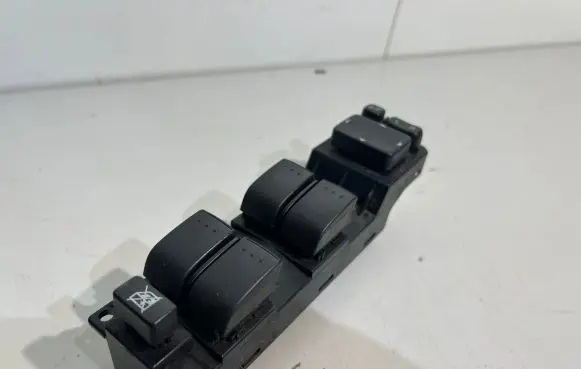Mazda CX-7 Electric window control switch EH6668350 02C3T3