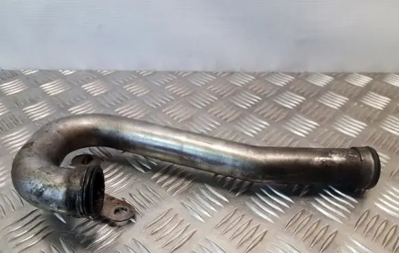 Nissan Juke I F15 EGR valve line/pipe/hose 744818