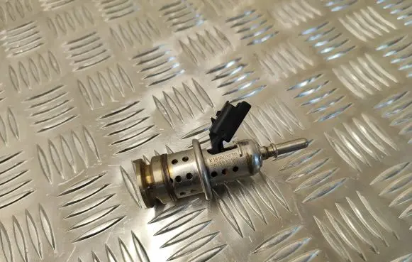 Citroen DS4 AdBlue injector 9813930180 K191B03070