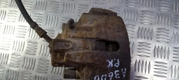Ford Mondeo MK II Front brake caliper