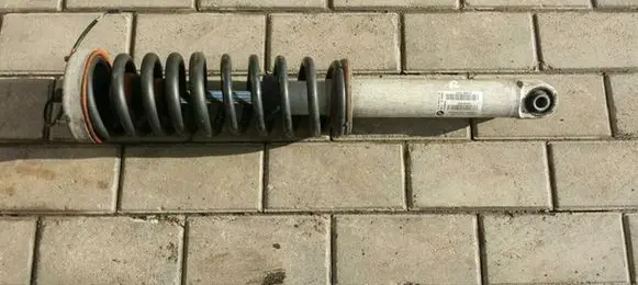 BMW 5 E60 E61 Rear shock absorber with coil spring 2283127