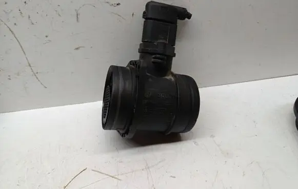 Seat Ibiza IV (6J,6P) Mass air flow meter 0281002531 038906461B