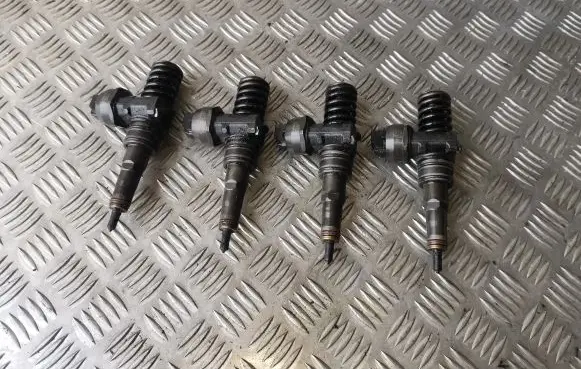 Volkswagen Sharan Fuel injectors set 0414720038 038130073AK