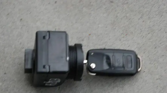 Audi A8 S8 D3 4E Ignition lock 3D0905865E