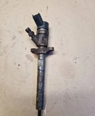Suzuki SX4 Fuel injector 0445110239 79129 F2ED3