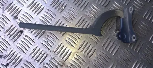 Suzuki Liana Engine bonnet/hood hinges