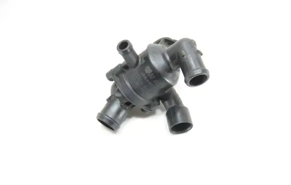 Volkswagen PASSAT B7 Thermostat 03L121111