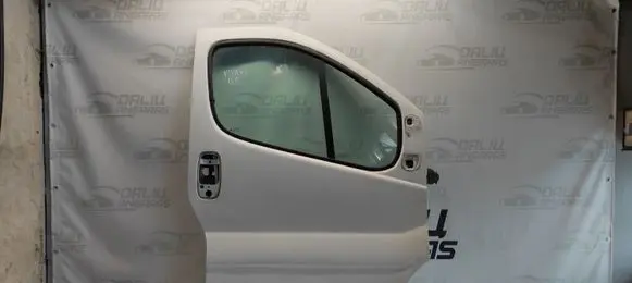 Opel Vivaro Front door