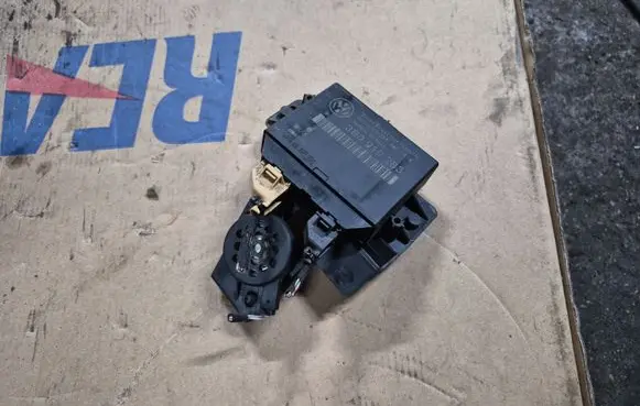 Volkswagen PASSAT B5.5 Parking PDC control unit/module 3B0919283 601728 H02SD01C01