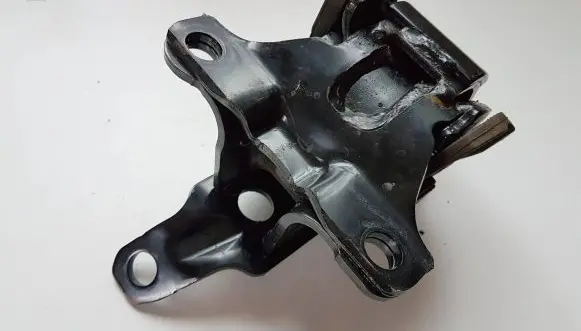 Mazda CX-5 II Gearbox mount KDRA39070 K1442
