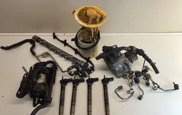 Audi A3 S3 A3 Sportback 8P Fuel injection system set 03L130277 03l130755 0281006002