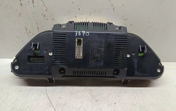 Speedometer (instrument cluster)