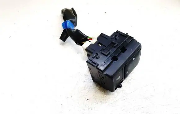 Wing mirror switch