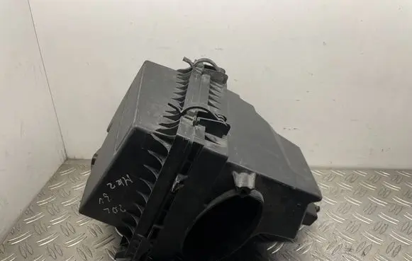 Air filter box