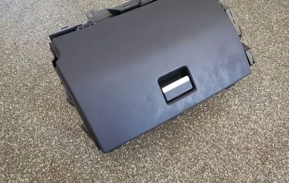 Land Rover Range Rover Evoque L538 Glove box set 12D1357CAX 12D1386CA9 12D1348LAX