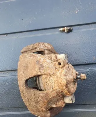 Opel Zafira A Front brake caliper