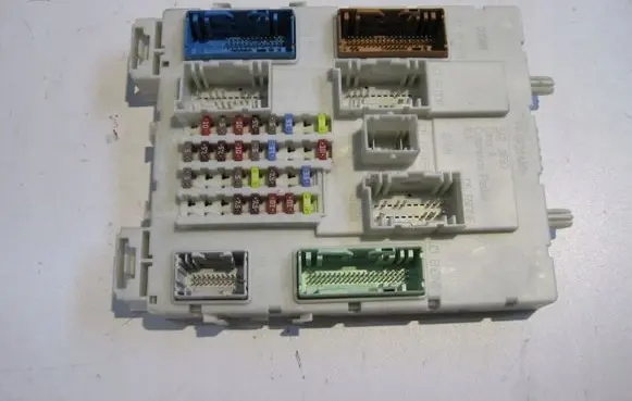 Volvo V40 Fuse box set 31412857