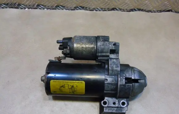 BMW 5 E60 E61 Starter motor 7801203