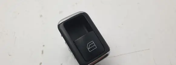 Mercedes-Benz E W212 Electric window control switch A2049057601